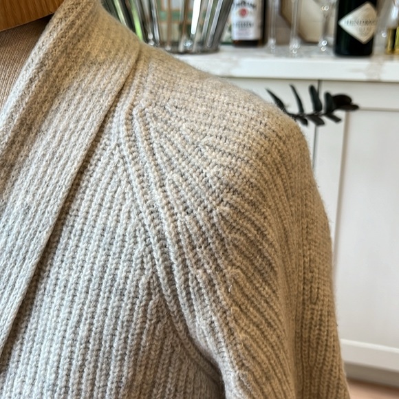 VGUC heather grey open front wool and cashmere blend Vince cardigan - Picture 3 of 10